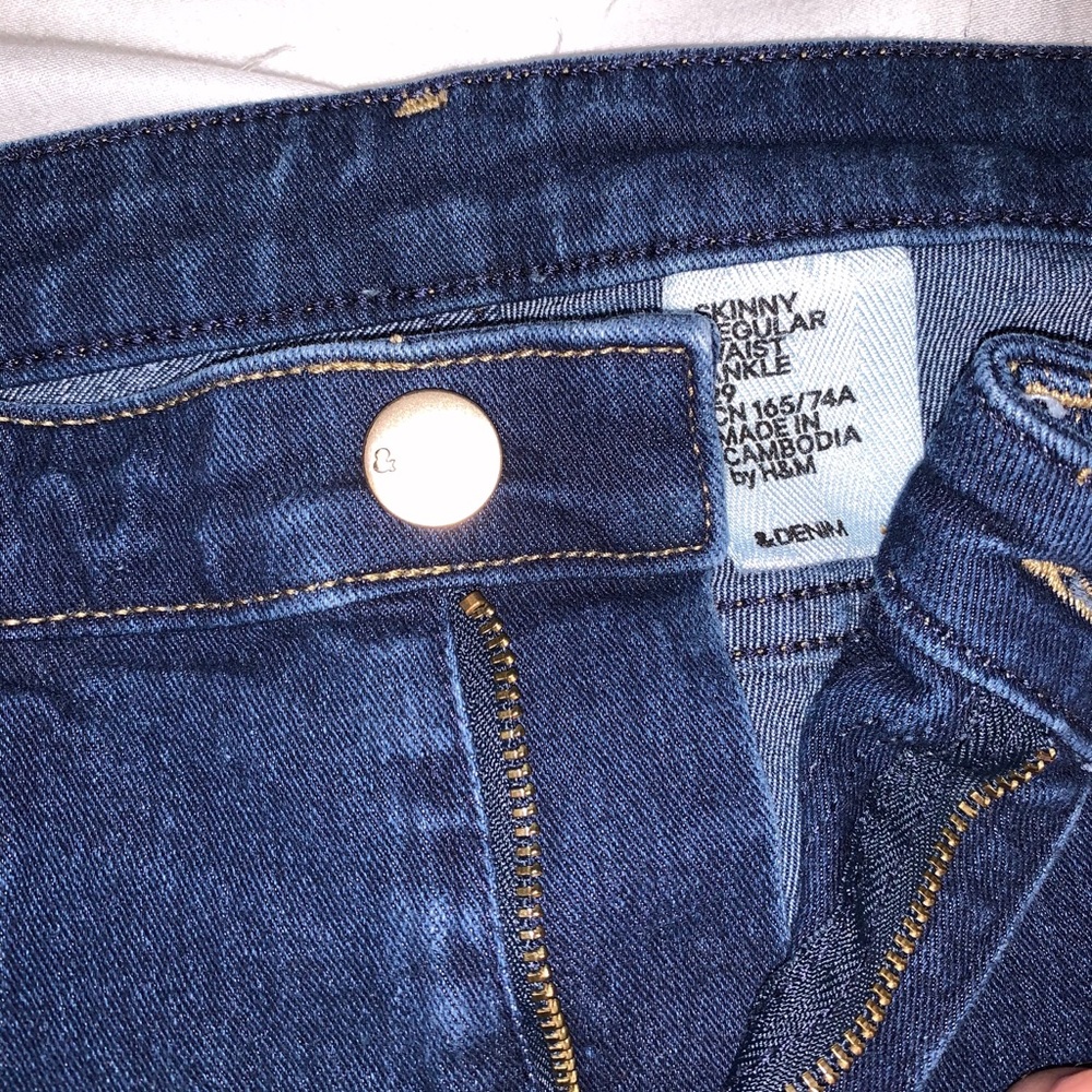 H&M Dark Jeans w/ loose ankles